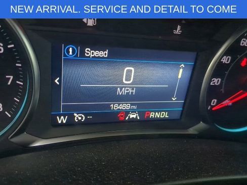 Used 2024 Chevrolet Equinox LT image 2