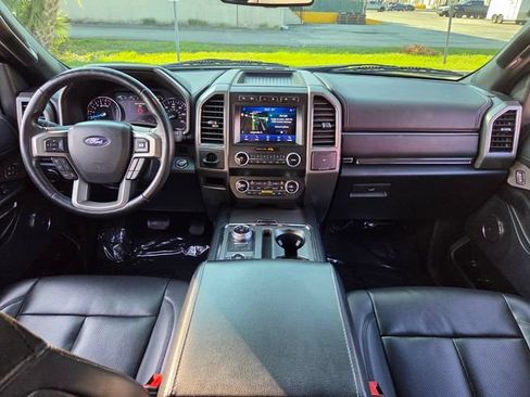 Used 2021 Ford Expedition XLT AWD/4WD image 12
