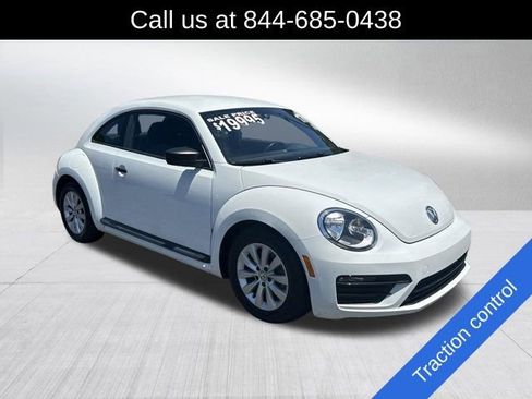 Used 2017 Volkswagen Beetle 1.8T S FWD image 3