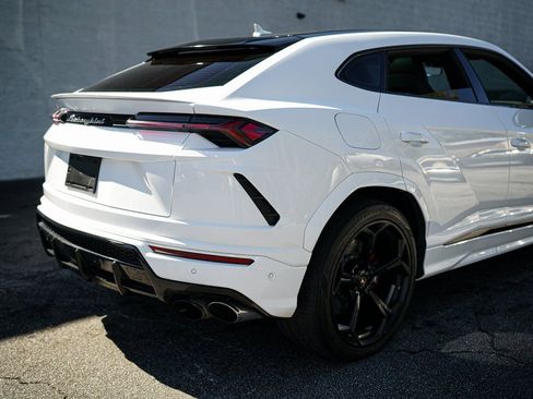 Used 2021 Lamborghini Urus image 14