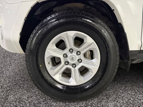 Used 2021 Toyota 4Runner SR5 image 18