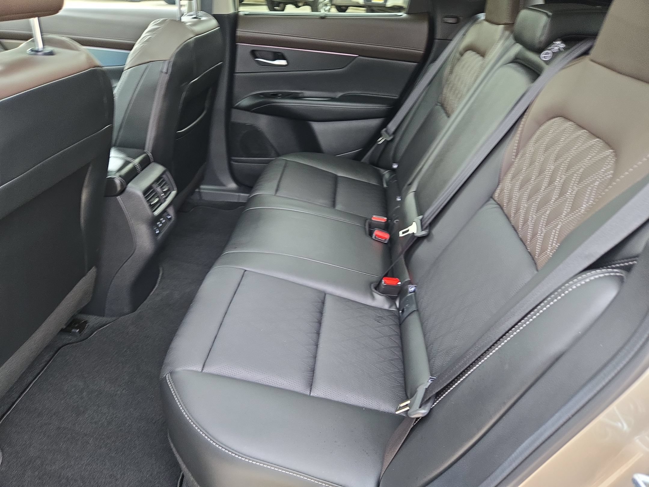 Certified 2026 Nissan Murano Platinum w/ Cargo Package AWD/4WD image 14