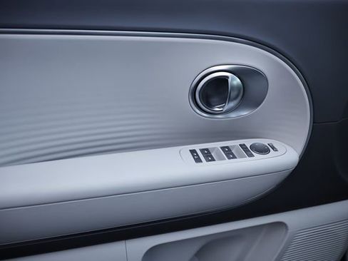 New 2026 Hyundai Ioniq 9 S image 7