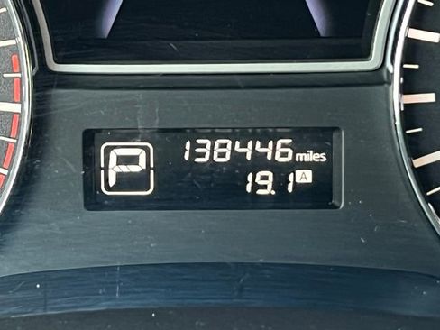 Used 2015 Nissan Pathfinder S AWD/4WD image 8