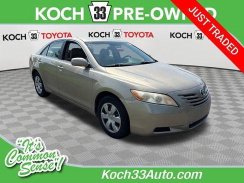 Used 2007 Toyota Camry LE FWD image 1
