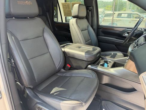 Used 2022 Chevrolet Tahoe High Country AWD/4WD image 22