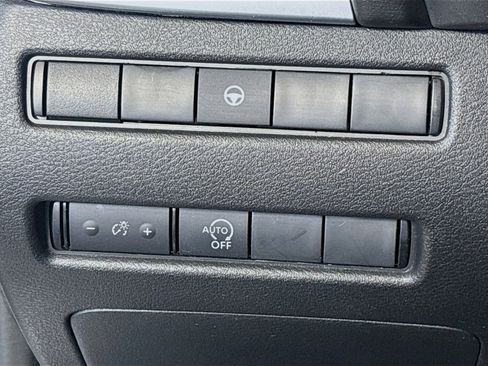 Used 2023 Nissan Rogue SV AWD/4WD image 10