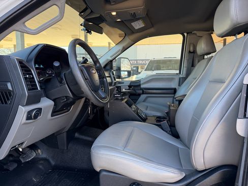 Used 2020 Ford F250 XL w/ Power Equipment Group image 26