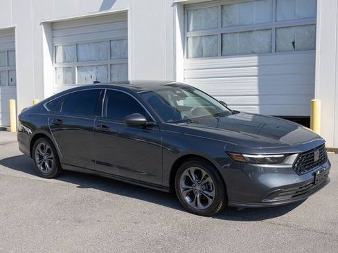 Used 2024 Honda Accord EX image 12