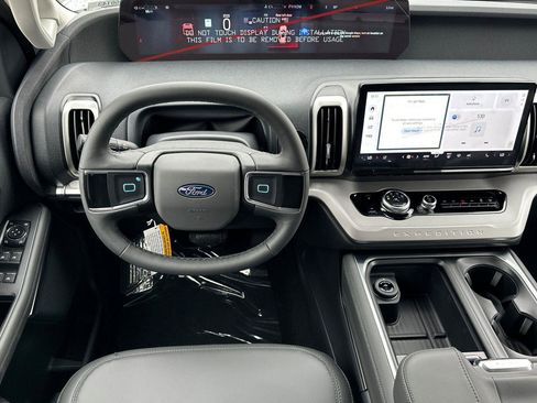 New 2026 Ford Expedition Active image 11