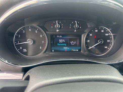 Used 2022 Buick Encore Preferred AWD/4WD image 26