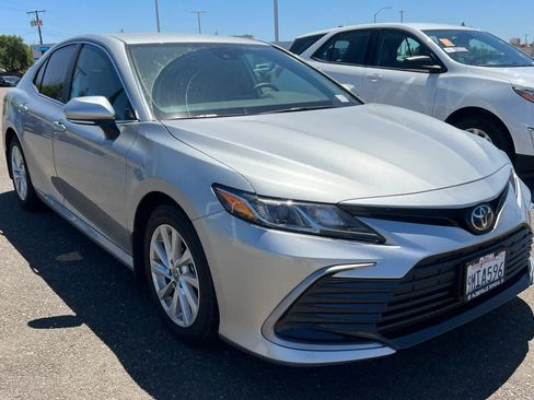 Used 2024 Toyota Camry LE w/ Convenience Package FWD image 3