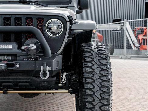 Used 2021 Jeep Gladiator Rubicon image 9