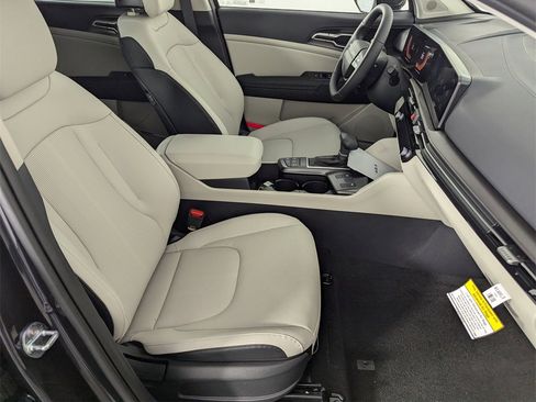 New 2026 Kia Sportage EX image 37