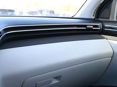 Used 2024 Hyundai Tucson Limited image 29