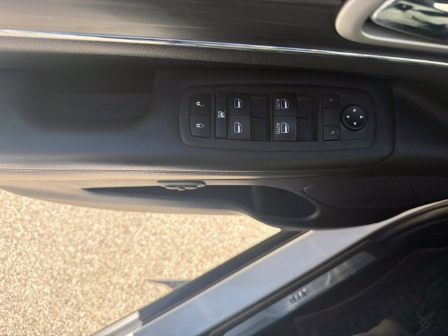 Used 2020 Jeep Grand Cherokee Limited w/ Trailer Tow Group IV AWD/4WD image 23