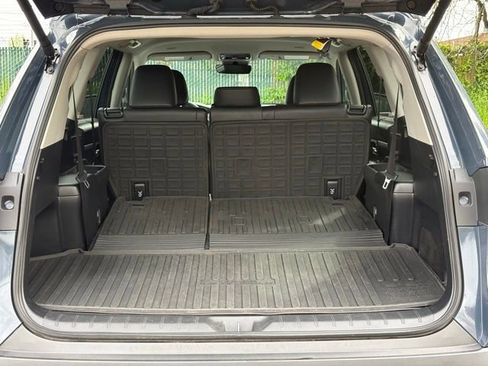 Used 2024 Toyota Grand Highlander AWD image 25