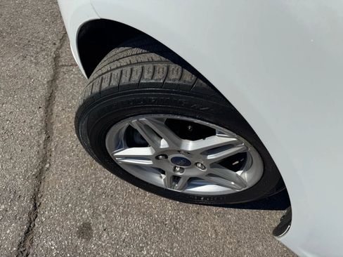 Used 2018 Ford Fiesta SE image 35