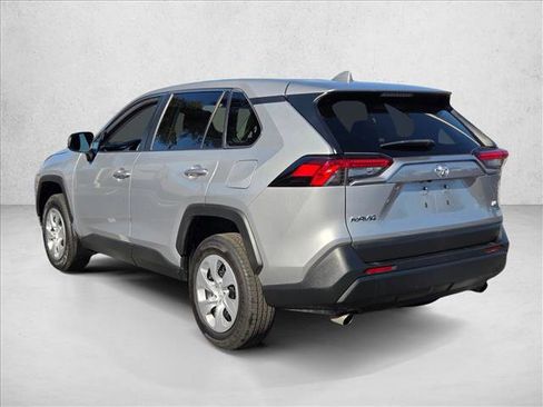 Used 2023 Toyota RAV4 LE image 8