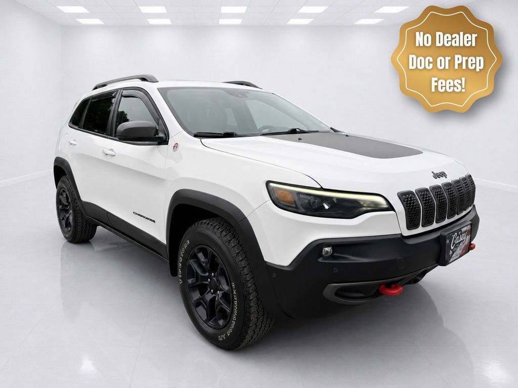 Used 2021 Jeep Cherokee Trailhawk w/ Technology Group AWD/4WD image 2