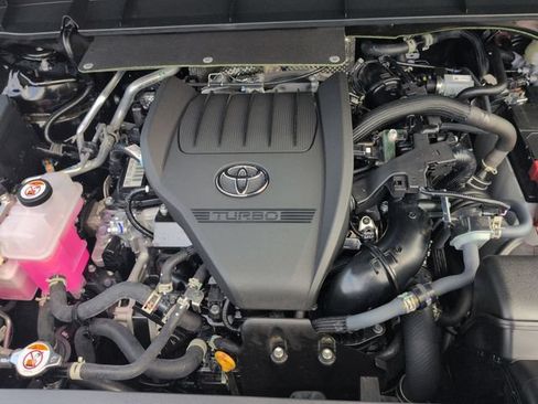 Certified 2026 Toyota Highlander XLE AWD/4WD image 33