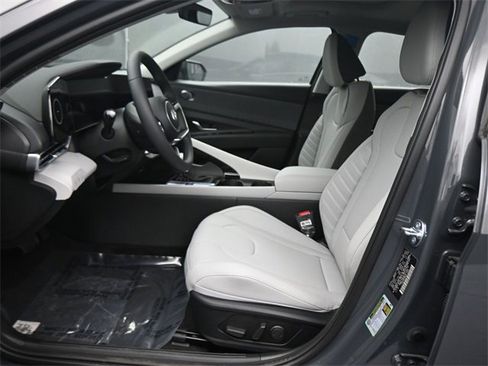 New 2026 Hyundai Elantra Limited image 11