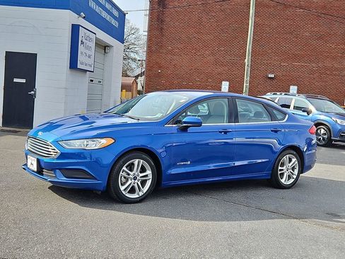 Used 2018 Ford Fusion S image 3