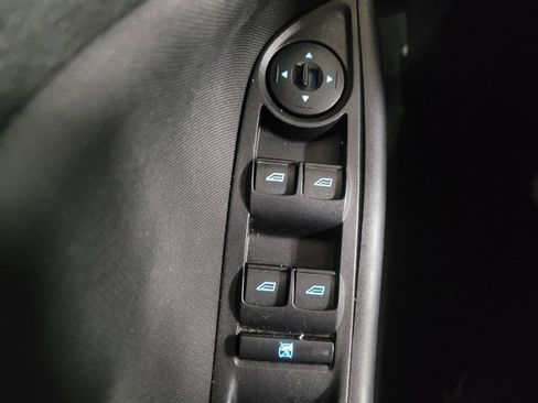 Used 2015 Ford Focus SE image 27