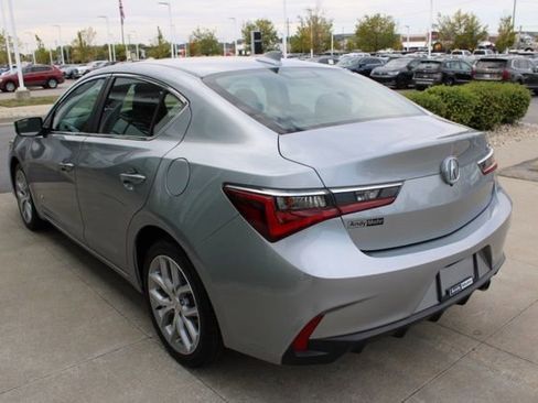 Used 2019 Acura ILX image 4