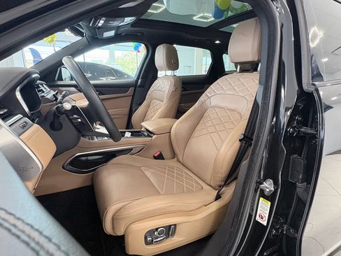 Used 2021 Jaguar F-PACE S AWD/4WD image 21