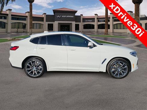 Used 2020 BMW X4 xDrive30i w/ M Sport Package 2 image 9