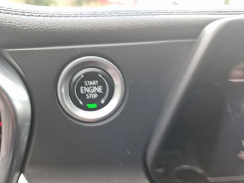 Used 2021 Chevrolet Blazer LT FWD image 21