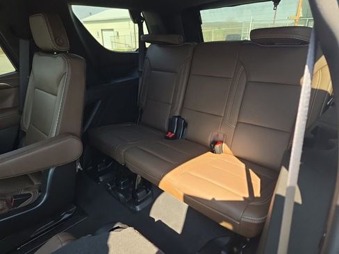 Used 2022 Chevrolet Tahoe High Country image 13