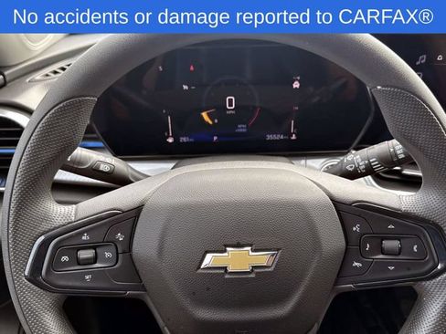 Used 2025 Chevrolet Trax LT FWD image 22