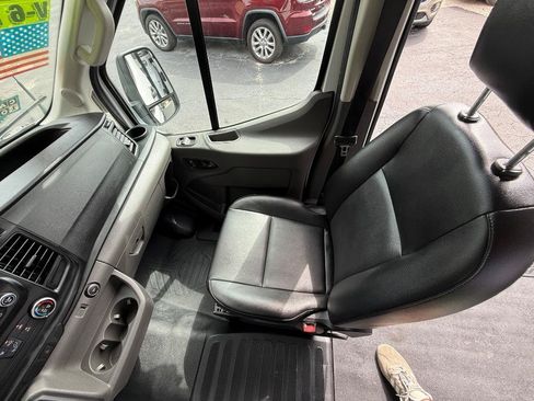 Used 2023 Ford Transit 250 Medium Roof RWD image 16