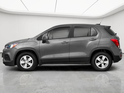 Used 2021 Chevrolet Trax LS w/ Tint and Cruise Package FWD image 52