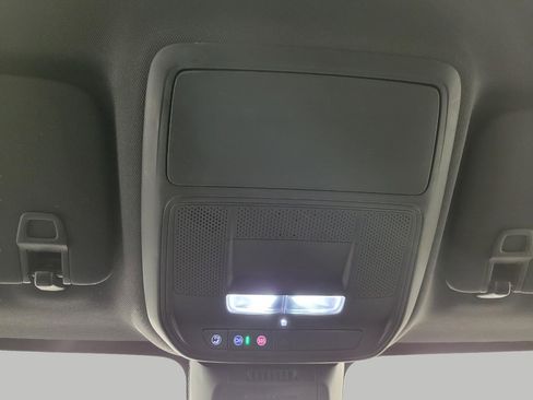 Used 2025 Chevrolet Equinox LT image 19
