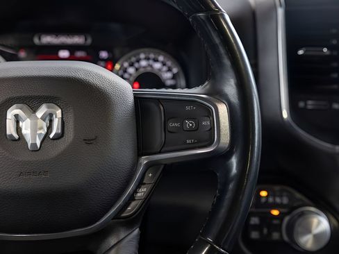 Used 2022 RAM 1500 Laramie w/ Night Edition AWD/4WD image 36