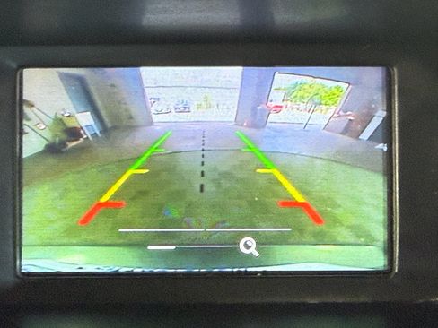 Used 2018 Ford Focus SE image 25