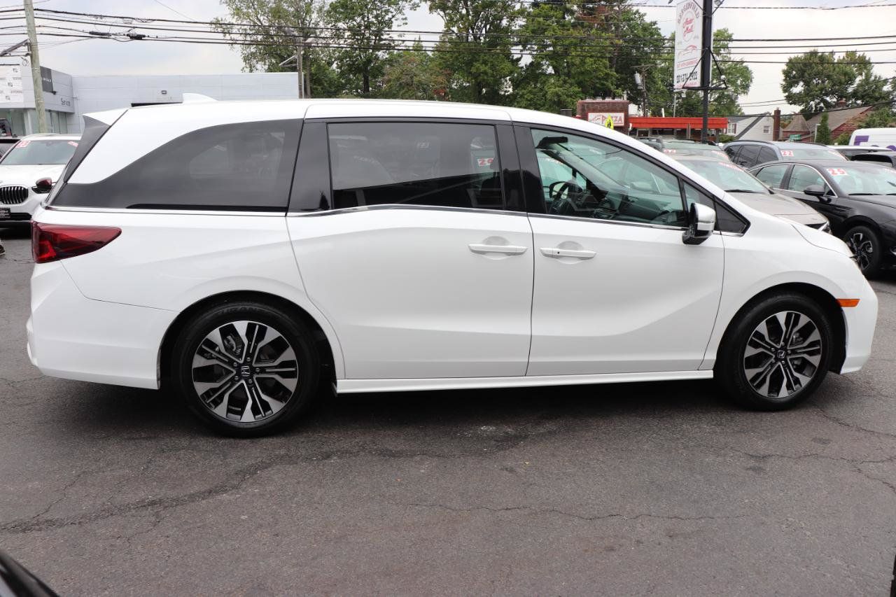 Used 2026 Honda Odyssey Elite image 6