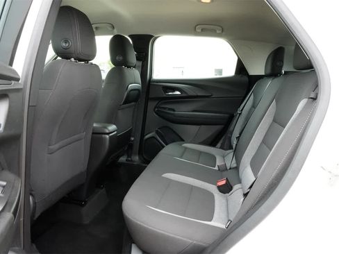Used 2022 Chevrolet TrailBlazer LS image 16