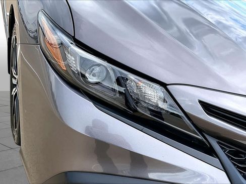 Used 2024 Toyota Camry SE w/ Convenience Package FWD image 28