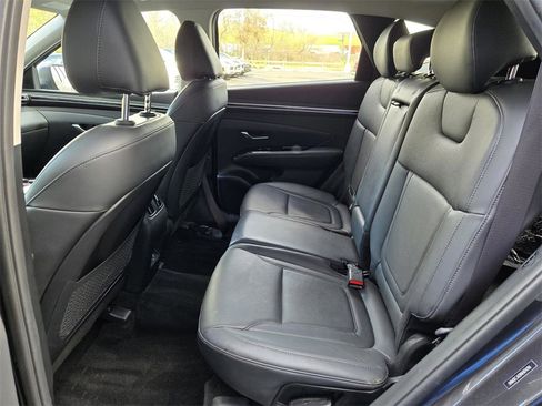 Used 2022 Hyundai Tucson Limited w/ Winter Package image 10