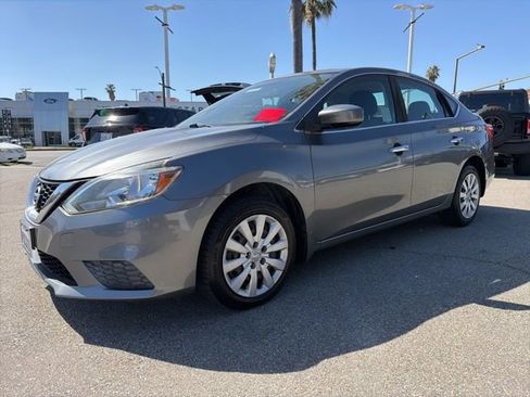 Used 2017 Nissan Sentra SV w/ Driver's Assist Package image 3