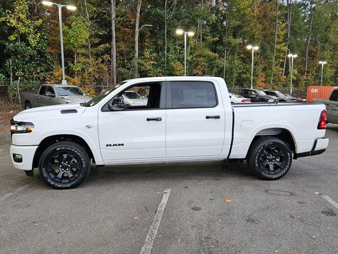 New 2026 RAM 1500 4x4 Crew Cab image 3