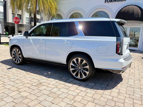 Used 2026 Cadillac Escalade Luxury w/ Touring Package AWD/4WD image 14