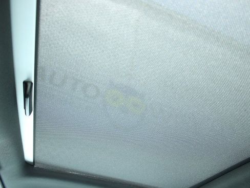 Used 2018 Volkswagen Beetle 2.0T Dune FWD image 32