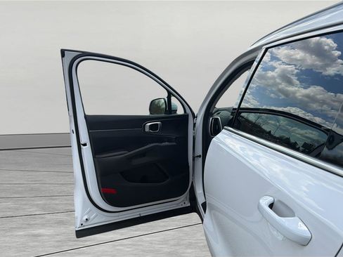 Used 2024 Kia Sorento S w/ Panoramic Sunroof Package FWD image 23