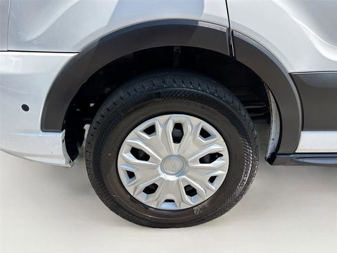 Used 2024 Ford Transit 350 XLT image 31