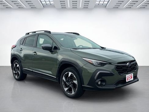 Used 2024 Subaru Crosstrek 2.5i Limited image 2